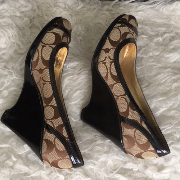 Coach Kerryann Signature C Beige Canvas Wedge Heels Size - Picture 6 of 13